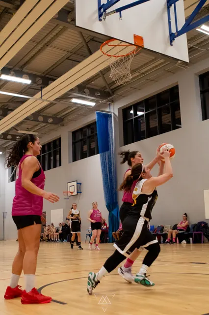 Photo from Roar v FBA Rockettes