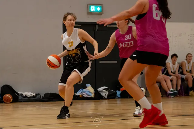 Photo from Roar v FBA Rockettes